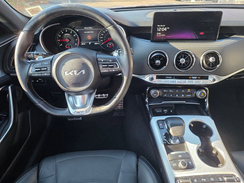 Used 2023 Kia Stinger GT2 image 13