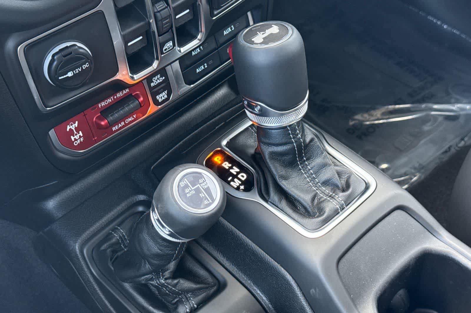 New 2026 Jeep Wrangler Unlimited Rubicon AWD/4WD image 24