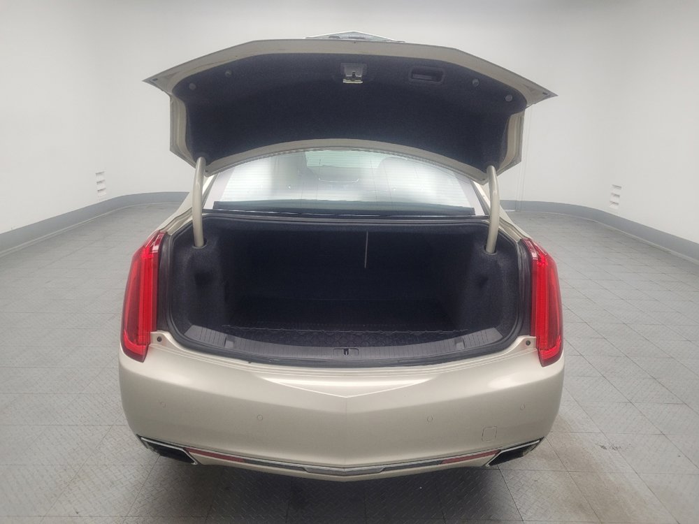 Used 2014 Cadillac XTS Luxury image 29