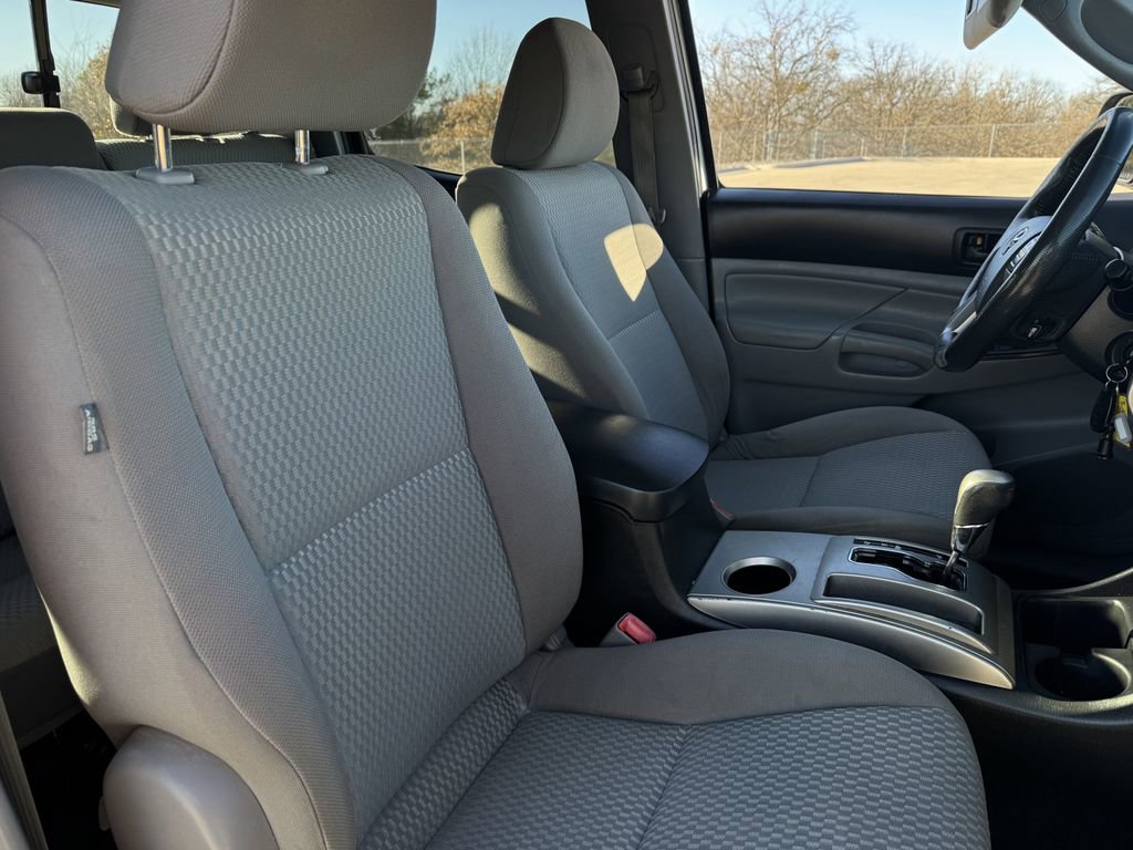 Used 2013 Toyota Tacoma PreRunner w/ SR5 Pkg image 25