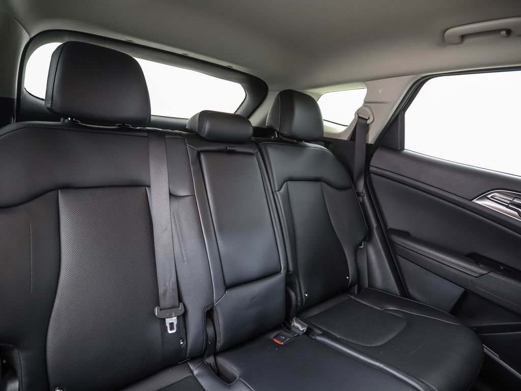 Used 2023 Kia Sportage EX image 28