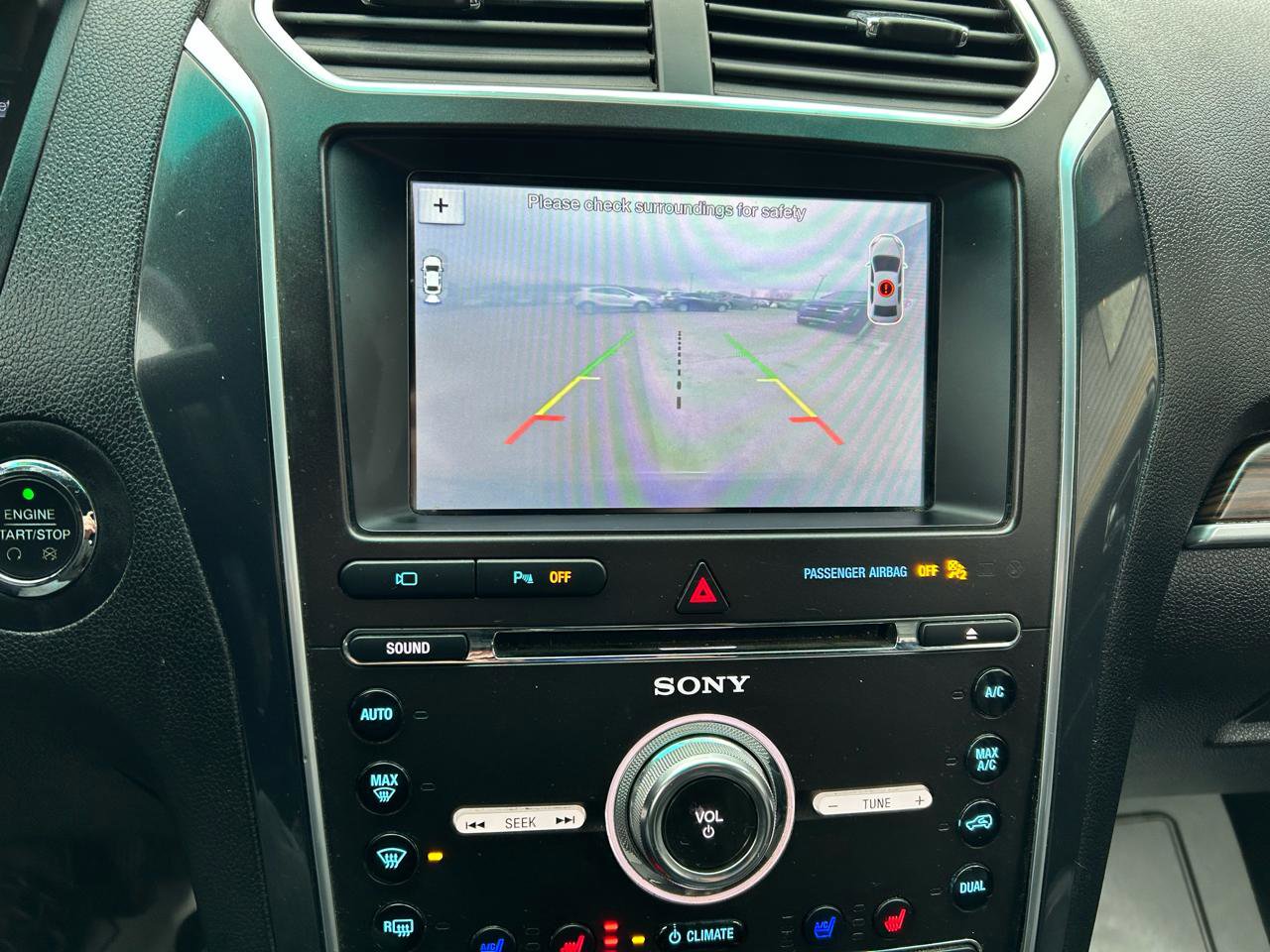 Used 2017 Ford Explorer Limited image 23