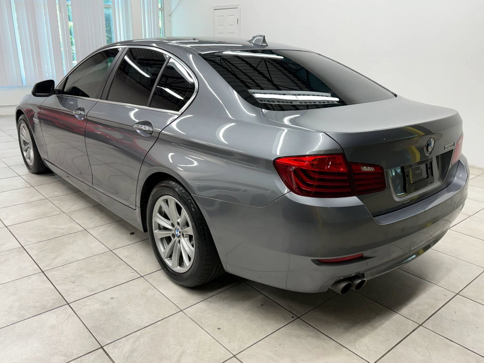 Used 2015 BMW 528i Sedan RWD image 7