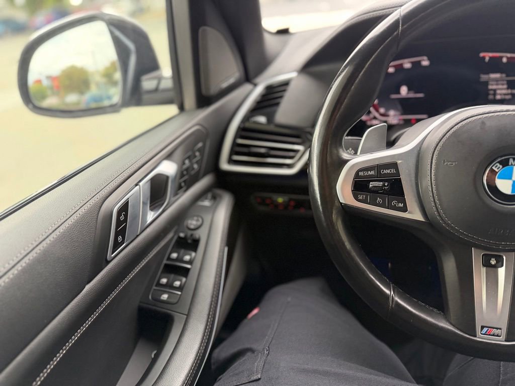 Used 2021 BMW X5 xDrive40i w/ M Sport Package AWD/4WD image 7