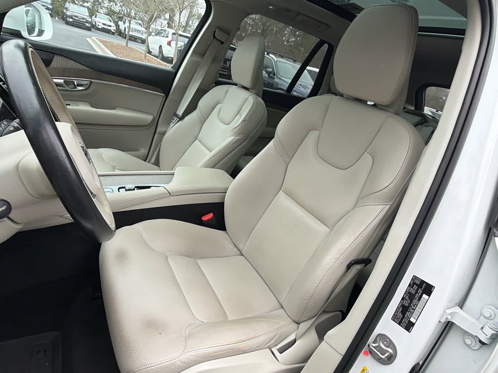 Used 2023 Volvo XC90 B5 Plus w/ Protection Package Premier image 26