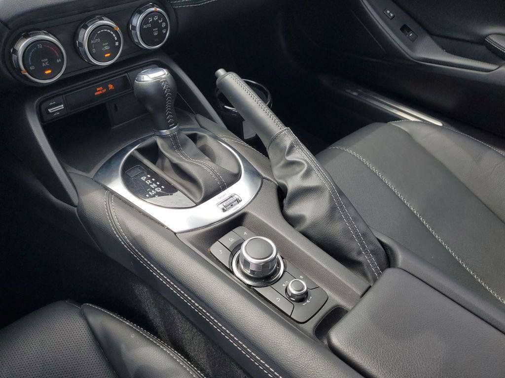 Used 2025 MAZDA MX-5 Miata RF Grand Touring RWD image 20