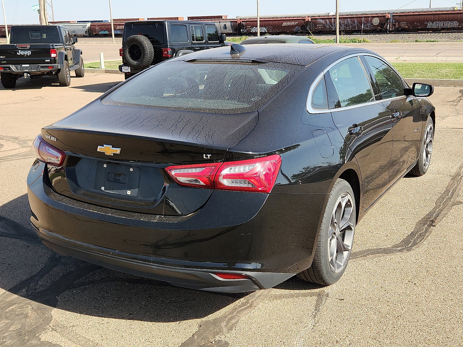 Used 2022 Chevrolet Malibu LT image 4