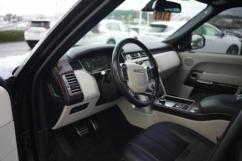 Used 2015 Land Rover Range Rover Supercharged AWD/4WD image 13