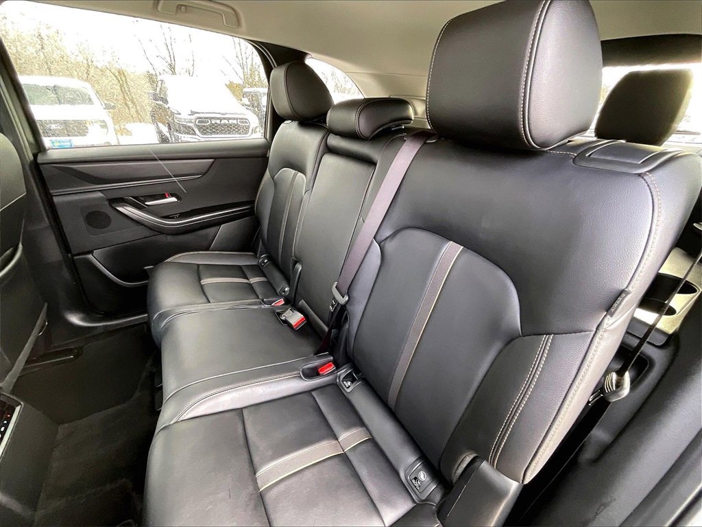 Used 2025 MAZDA CX-90 3.3 Turbo w/ Select Package image 14