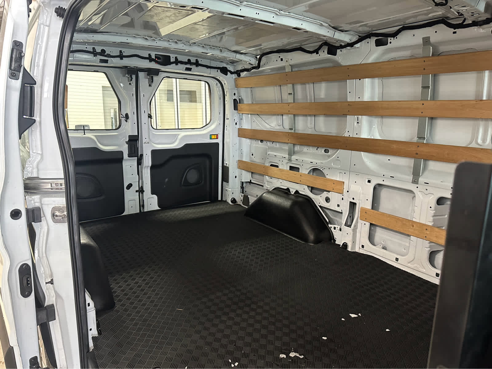 Used 2024 Ford Transit 250 Low Roof w/ Exterior Upgrade Package image 31