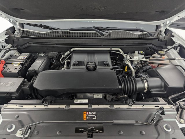 Used 2024 GMC Canyon AT4 w/ AT4 Premium Package image 10