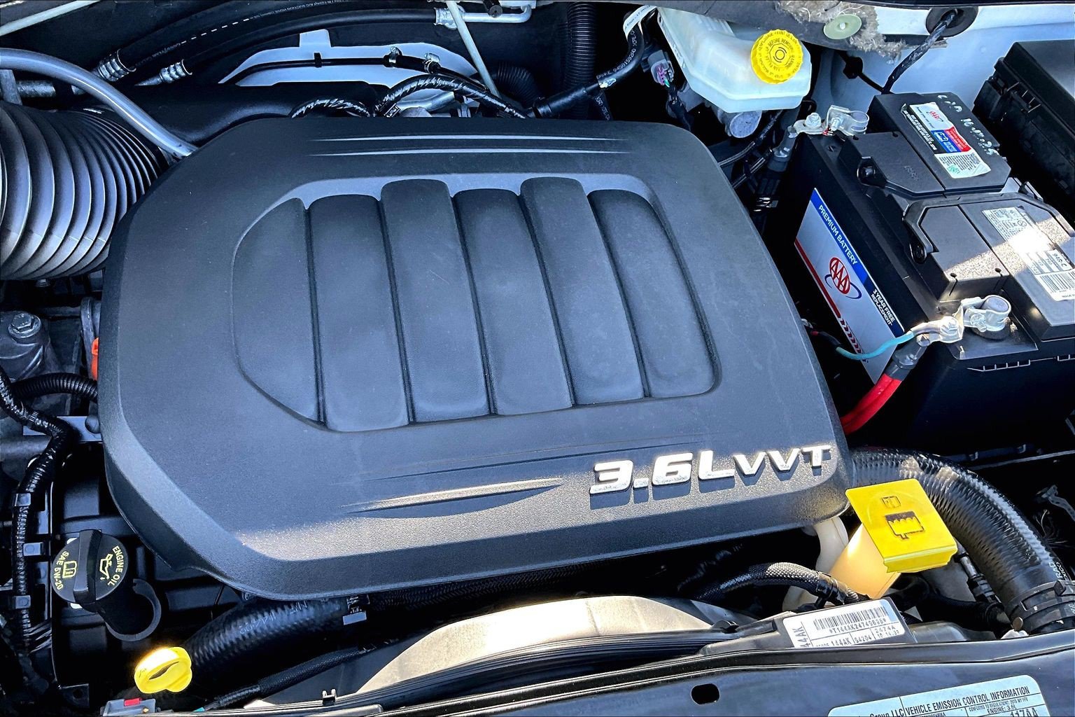 Used 2015 Dodge Grand Caravan SXT FWD image 32