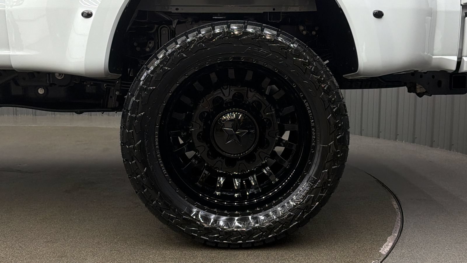 Used 2026 Ford F450 Platinum w/ FX4 Off-Road Package AWD/4WD image 12