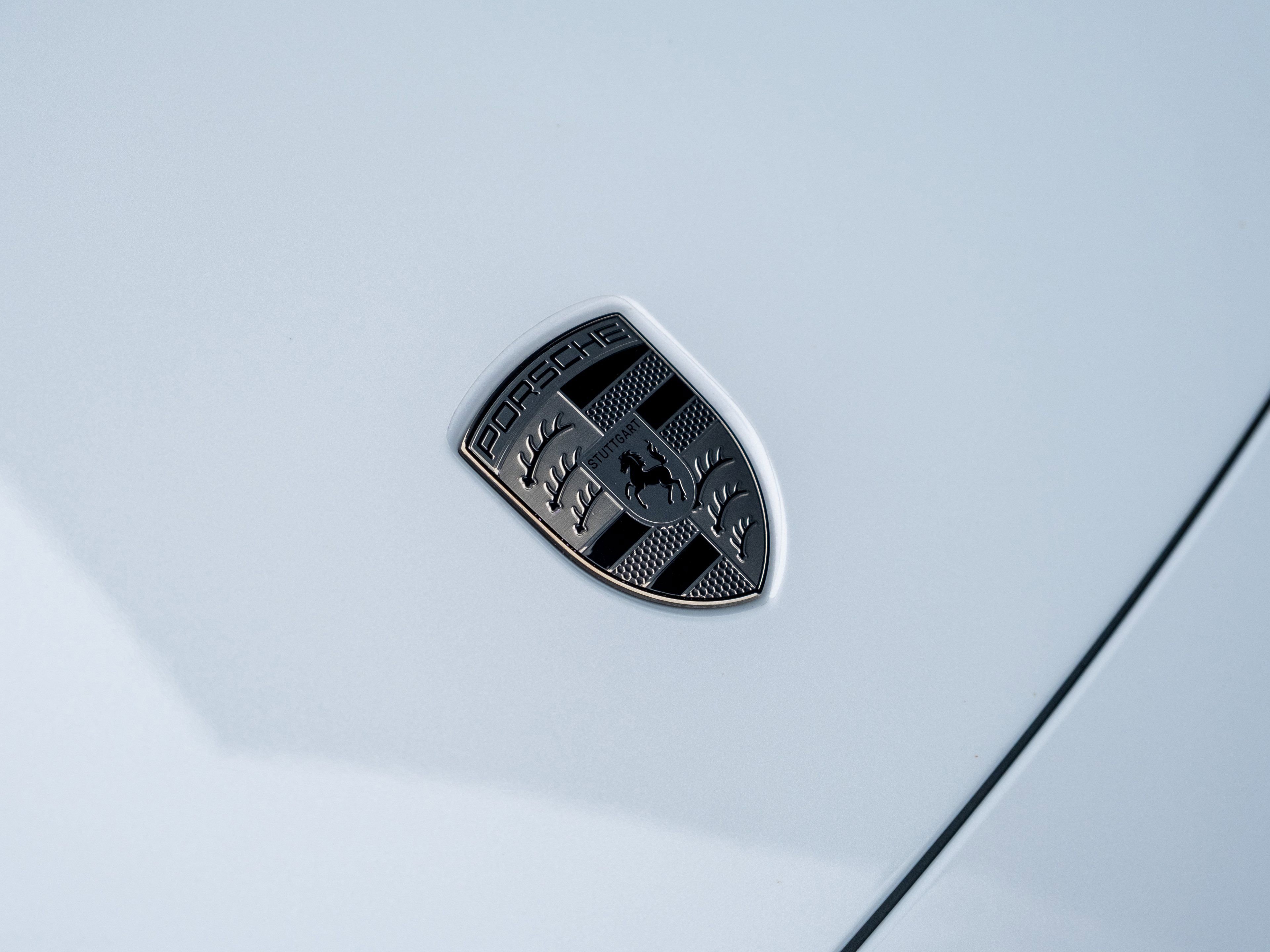 Certified 2025 Porsche Macan Turbo Electric image 47