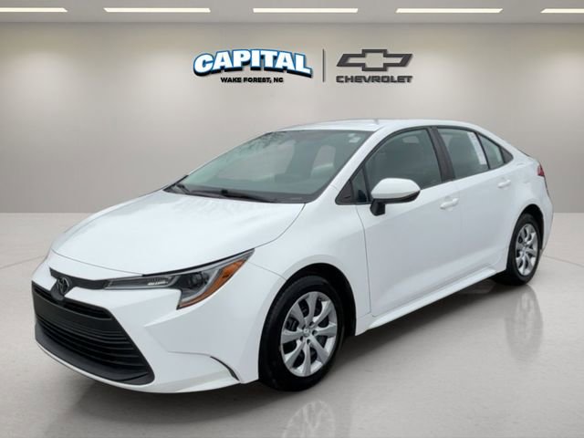 Used 2023 Toyota Corolla LE image 1
