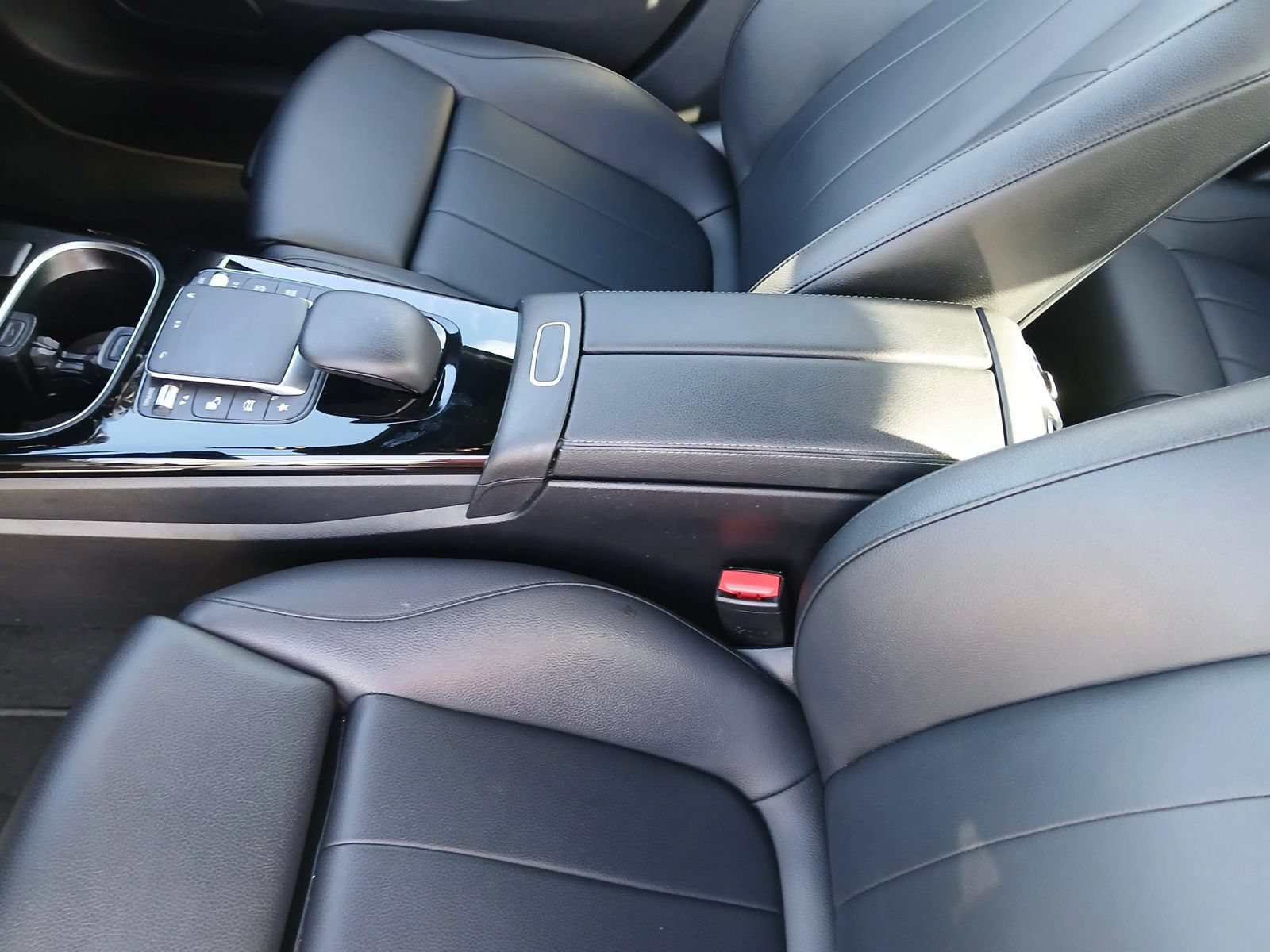 Used 2021 Mercedes-Benz A 220 image 8