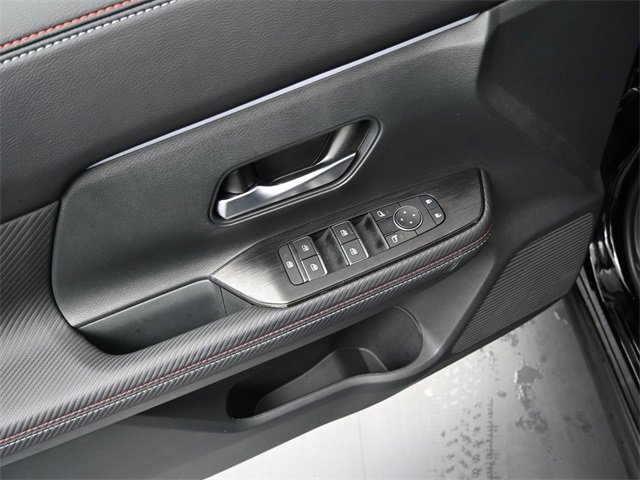 Used 2025 Nissan Kicks SR image 20