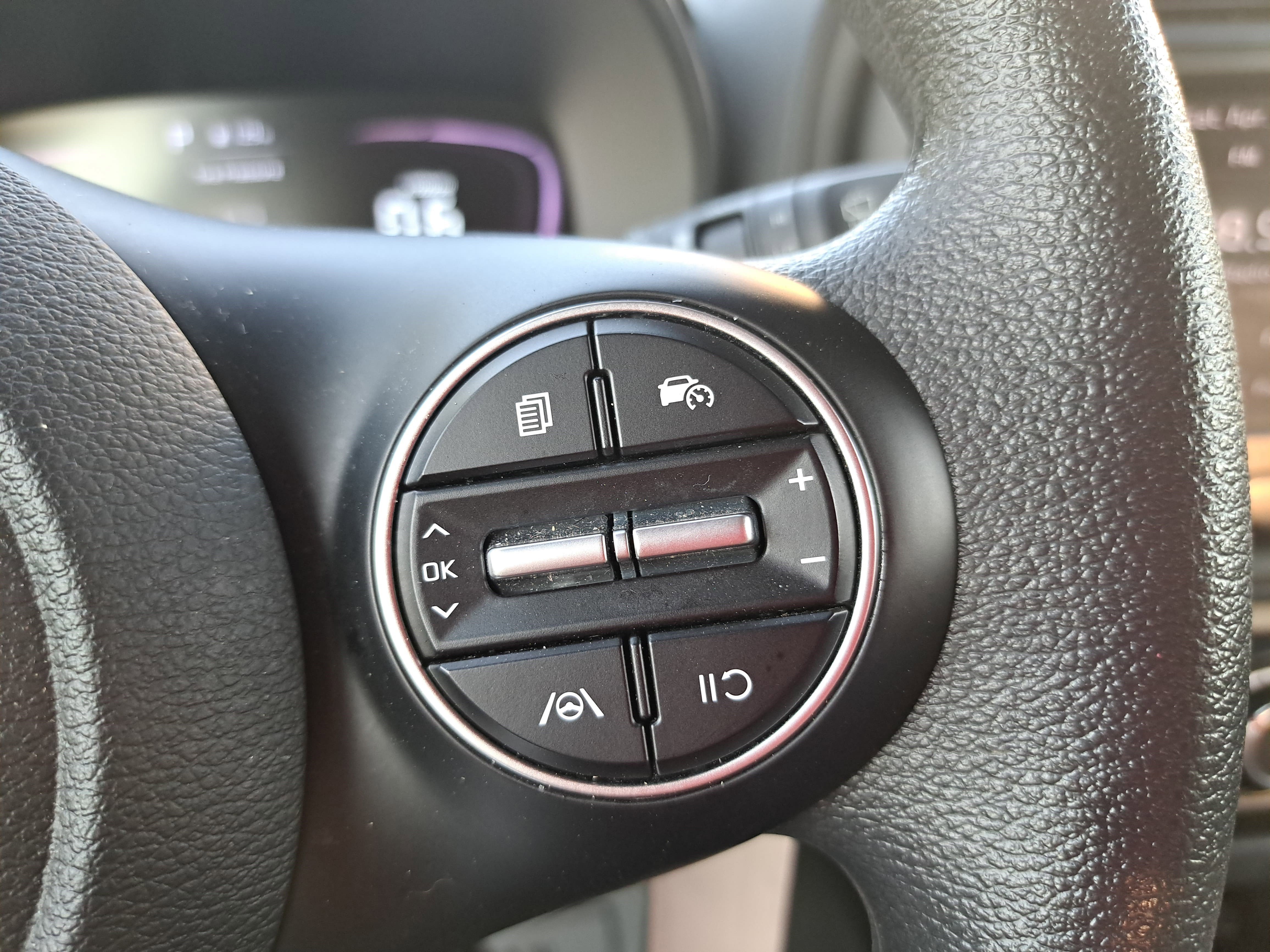 Used 2023 Kia Soul LX image 17