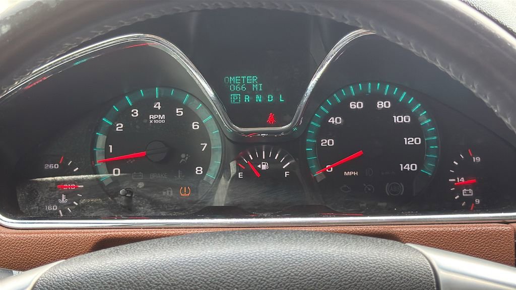 Used 2015 Chevrolet Traverse LTZ w/ LPO, 'HIT The Road' Package FWD image 23