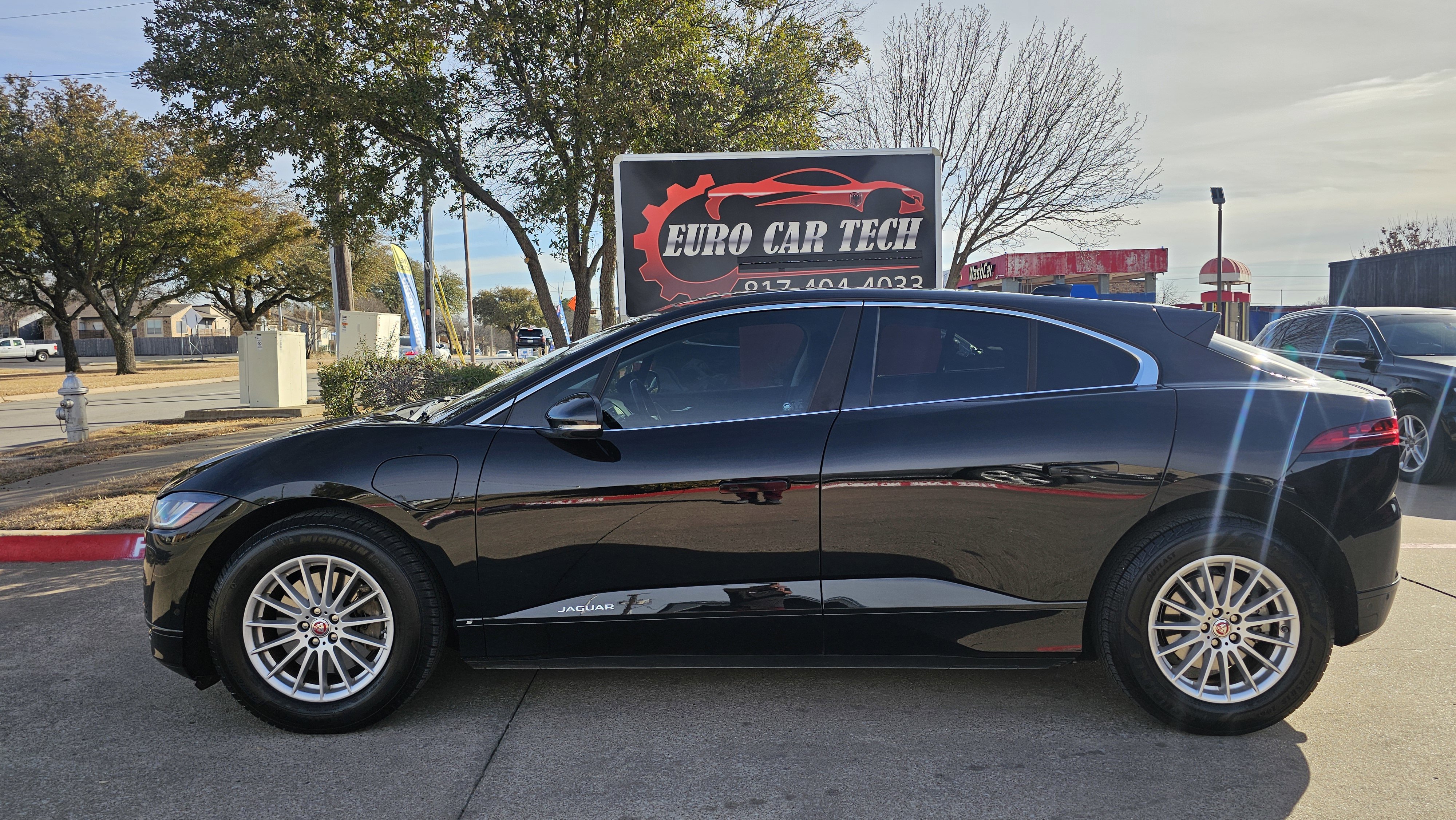 Used 2020 Jaguar I-PACE S image 2