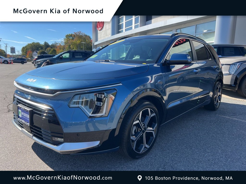 Used 2023 Kia Niro SX Touring