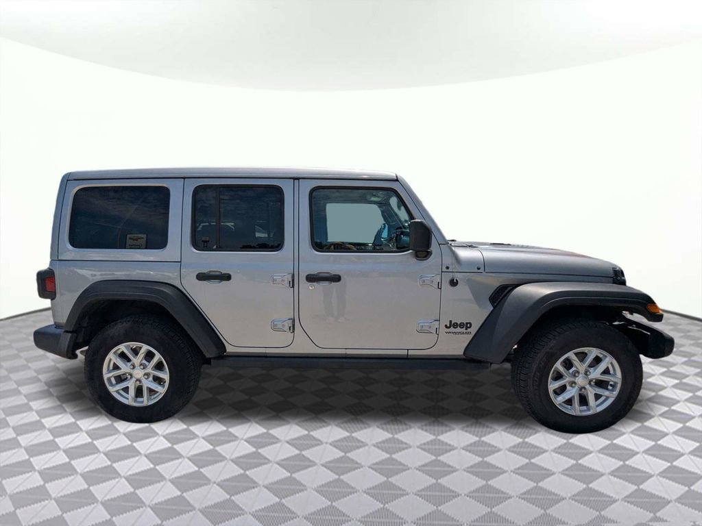 Used 2021 Jeep Wrangler Unlimited Sport AWD/4WD image 2