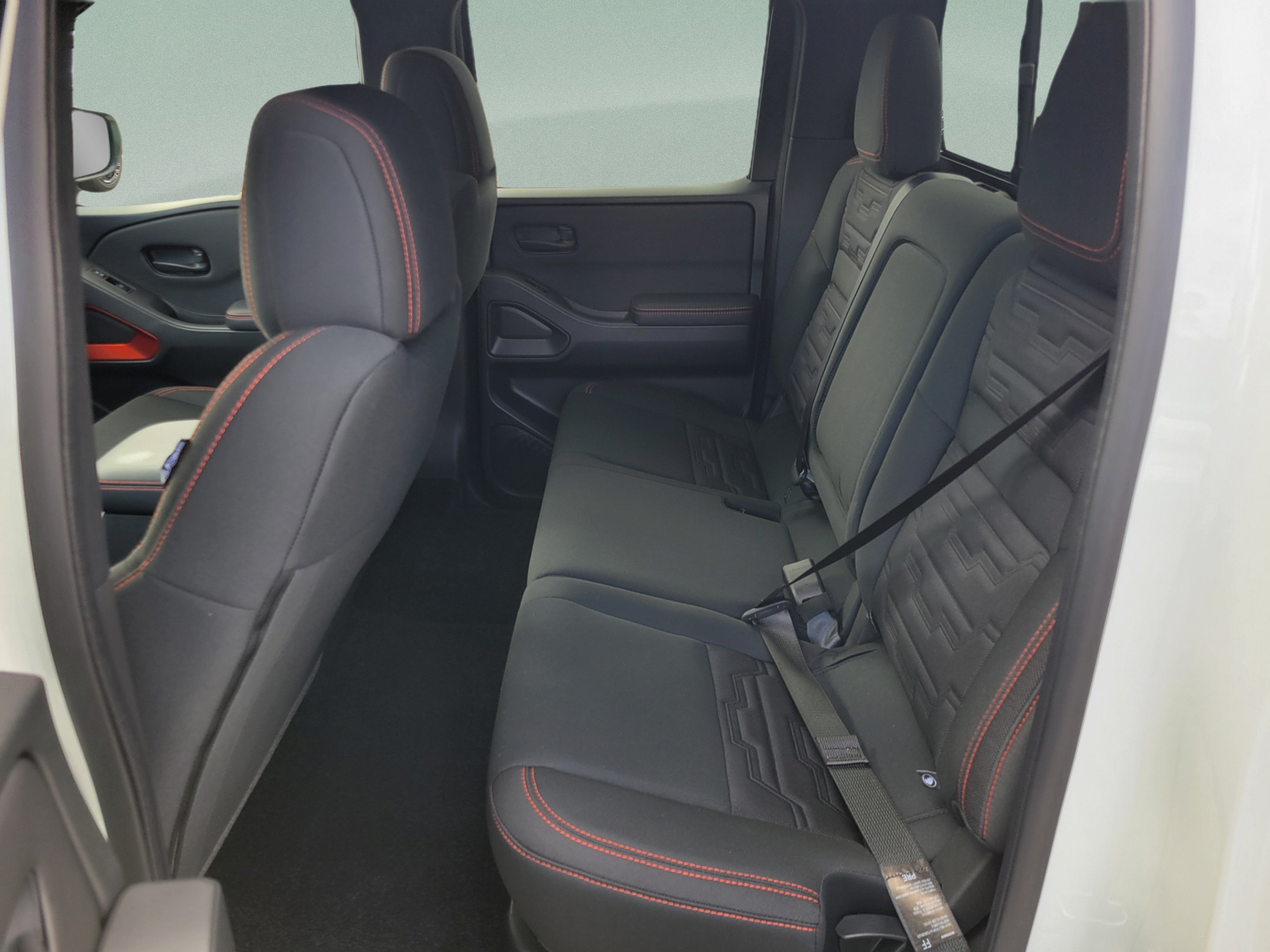 New 2027 Nissan Frontier PRO-4X w/ Pro Convenience Package AWD/4WD image 11