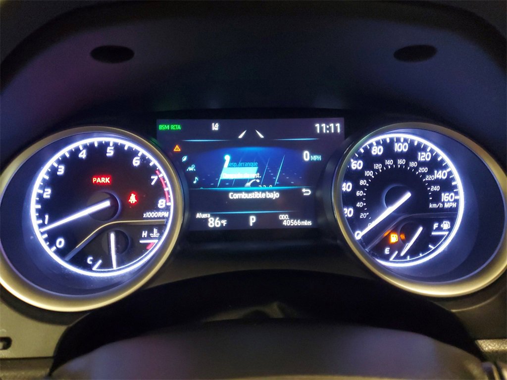 Used 2021 Toyota Camry XLE image 24