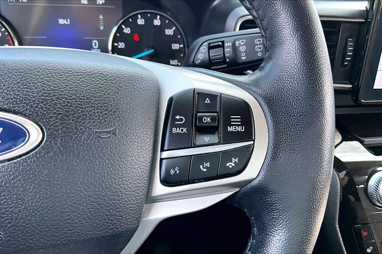 Used 2021 Ford Explorer Limited image 22
