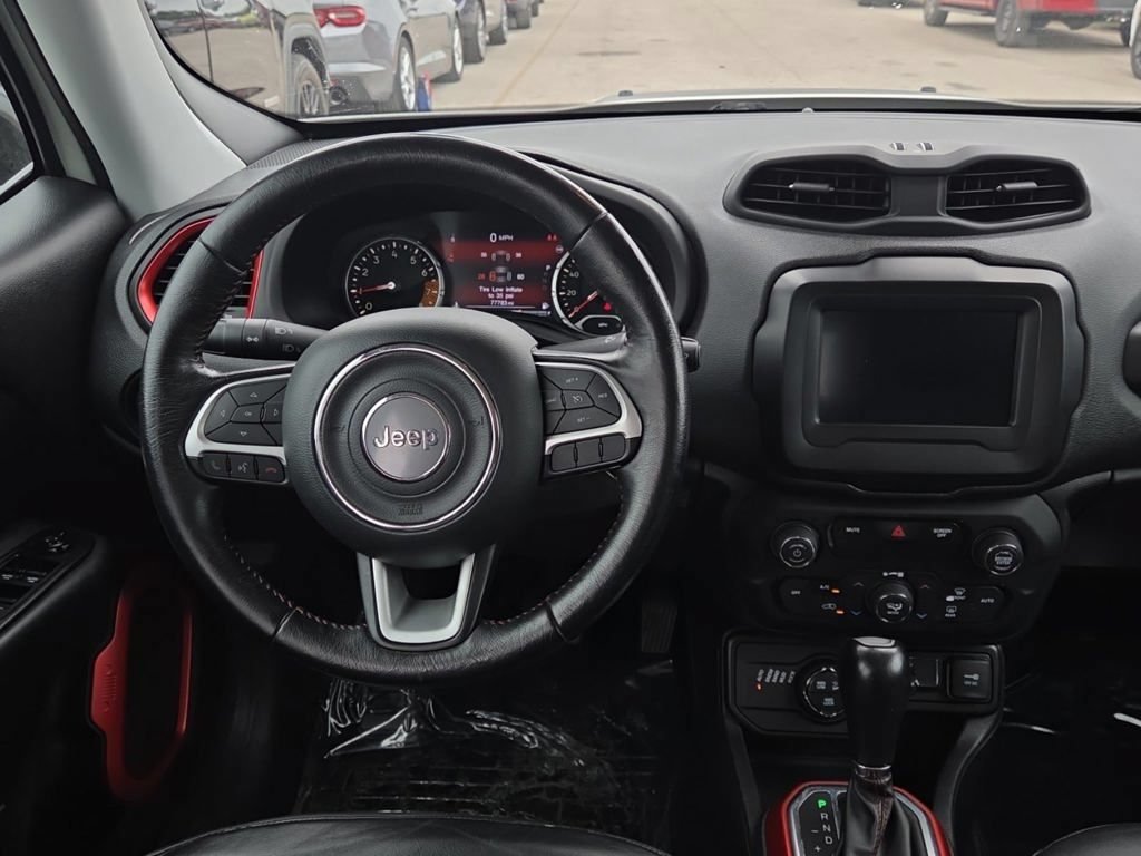 Used 2019 Jeep Renegade Trailhawk AWD/4WD image 10