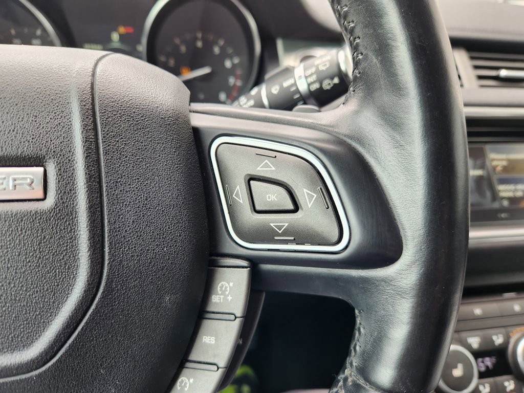 Used 2016 Land Rover Range Rover Evoque SE AWD/4WD image 32