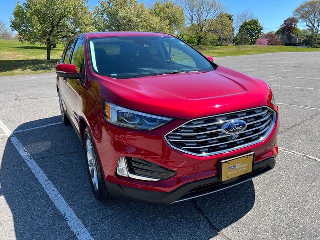 Used 2023 Ford Edge Titanium w/ Equipment Group 301A AWD/4WD image 2