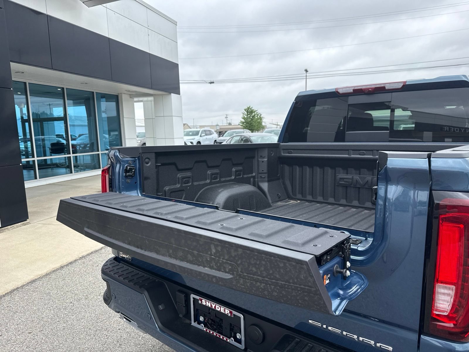 New 2026 GMC Sierra 1500 Denali w/ Technology Package AWD/4WD image 18