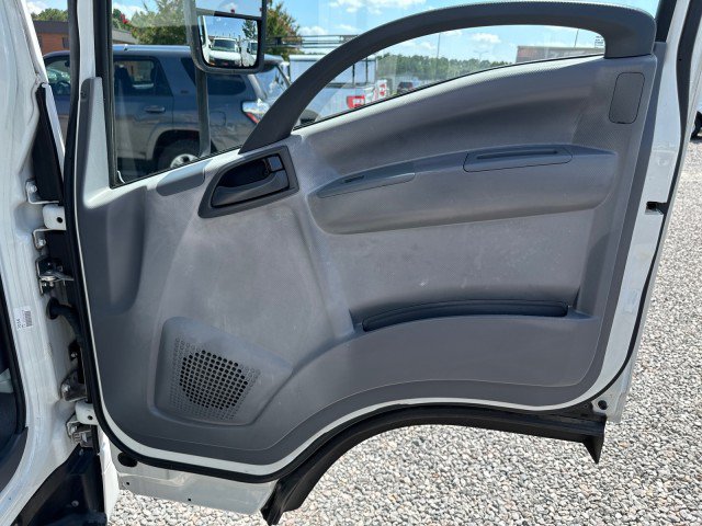 Used 2016 Isuzu NPR RWD image 25