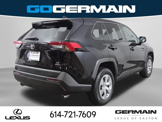 Used 2022 Toyota RAV4 LE image 9