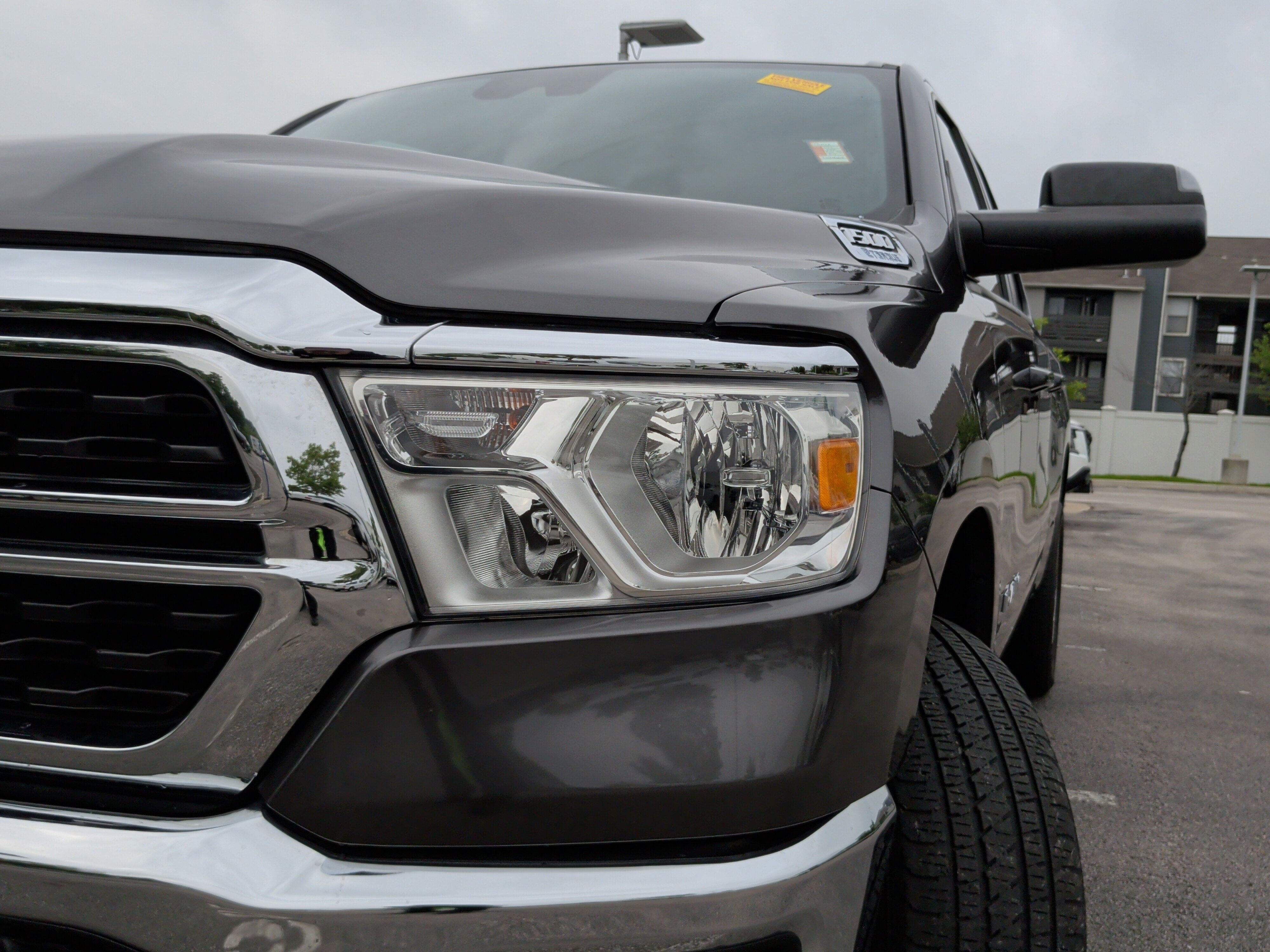 Used 2022 RAM 1500 Big Horn AWD/4WD image 3