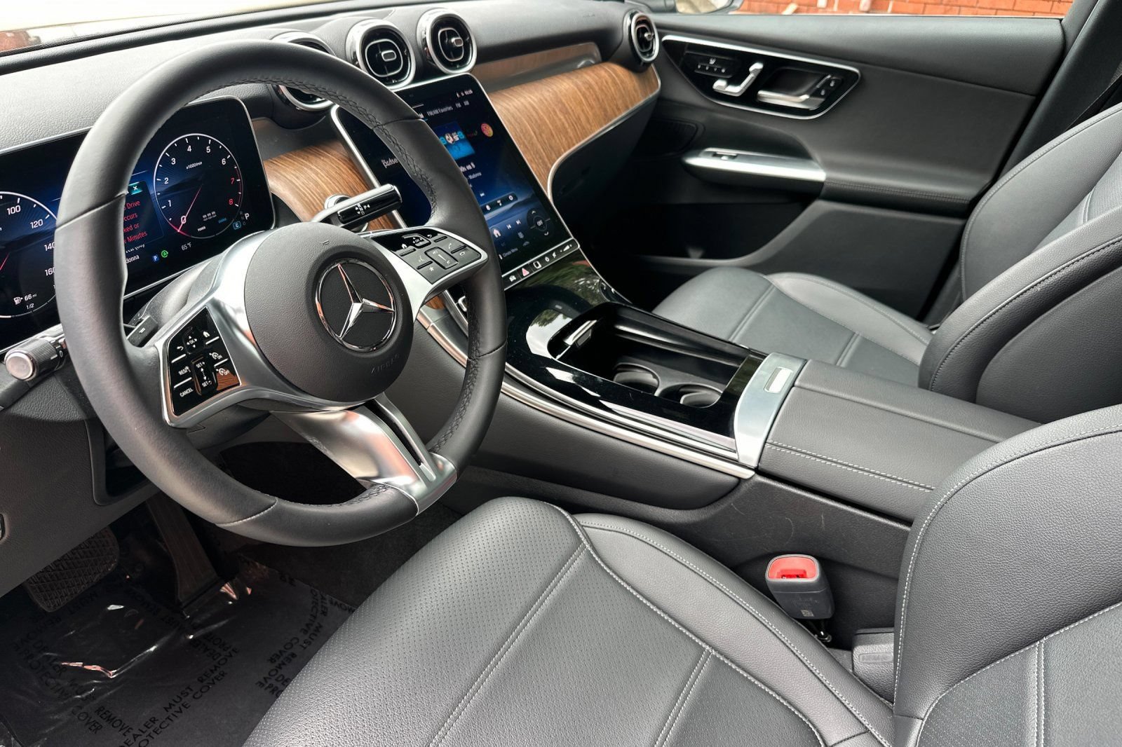 Certified 2026 Mercedes-Benz GLC 300 4MATIC image 11