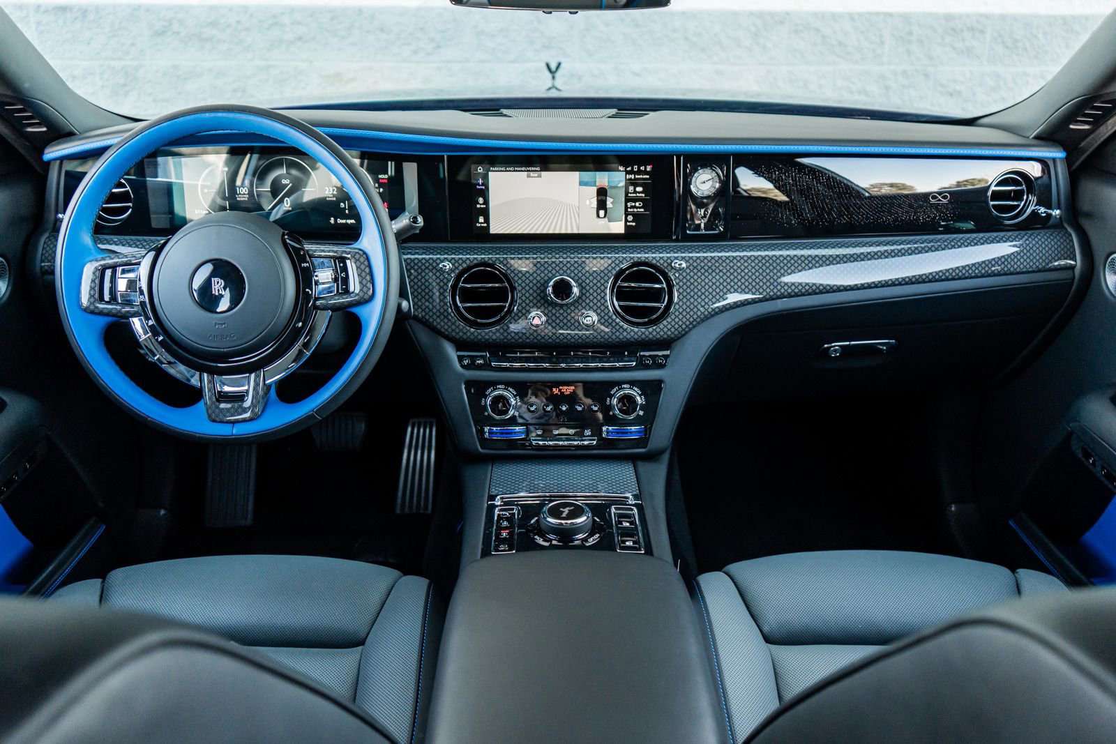 Used 2025 Rolls-Royce Ghost Black Badge image 4