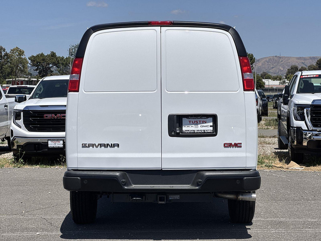 New 2026 GMC Savana 2500 w/ Driver Convenience Package RWD image 4