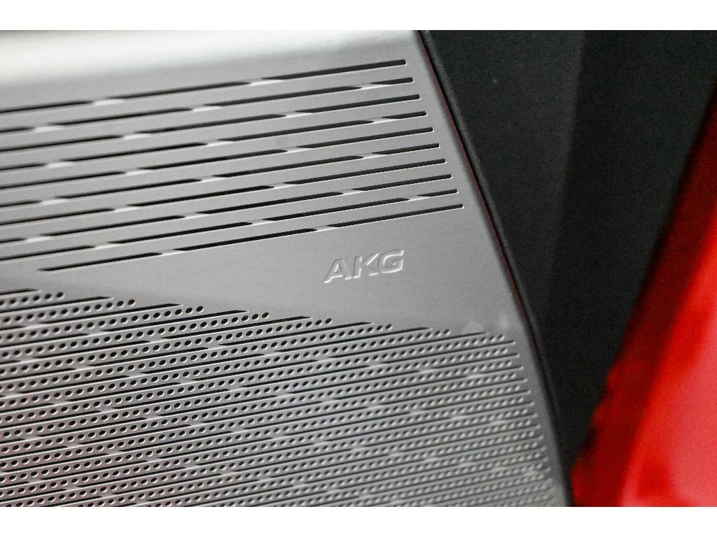 New 2026 Cadillac Optiq V w/ Carbon Fiber Package image 28