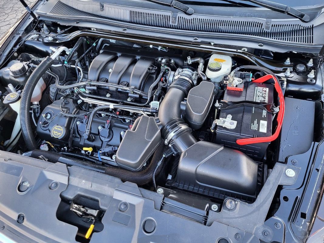 Used 2014 Ford Taurus SEL w/ Equipment Group 201A image 9