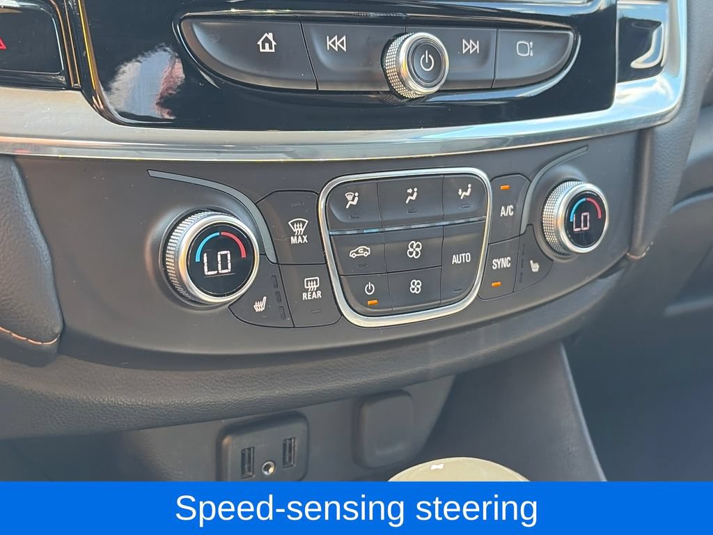Used 2018 Chevrolet Traverse LT FWD image 25