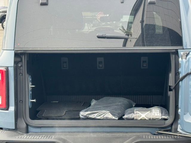 Used 2025 Ford Bronco Badlands image 30