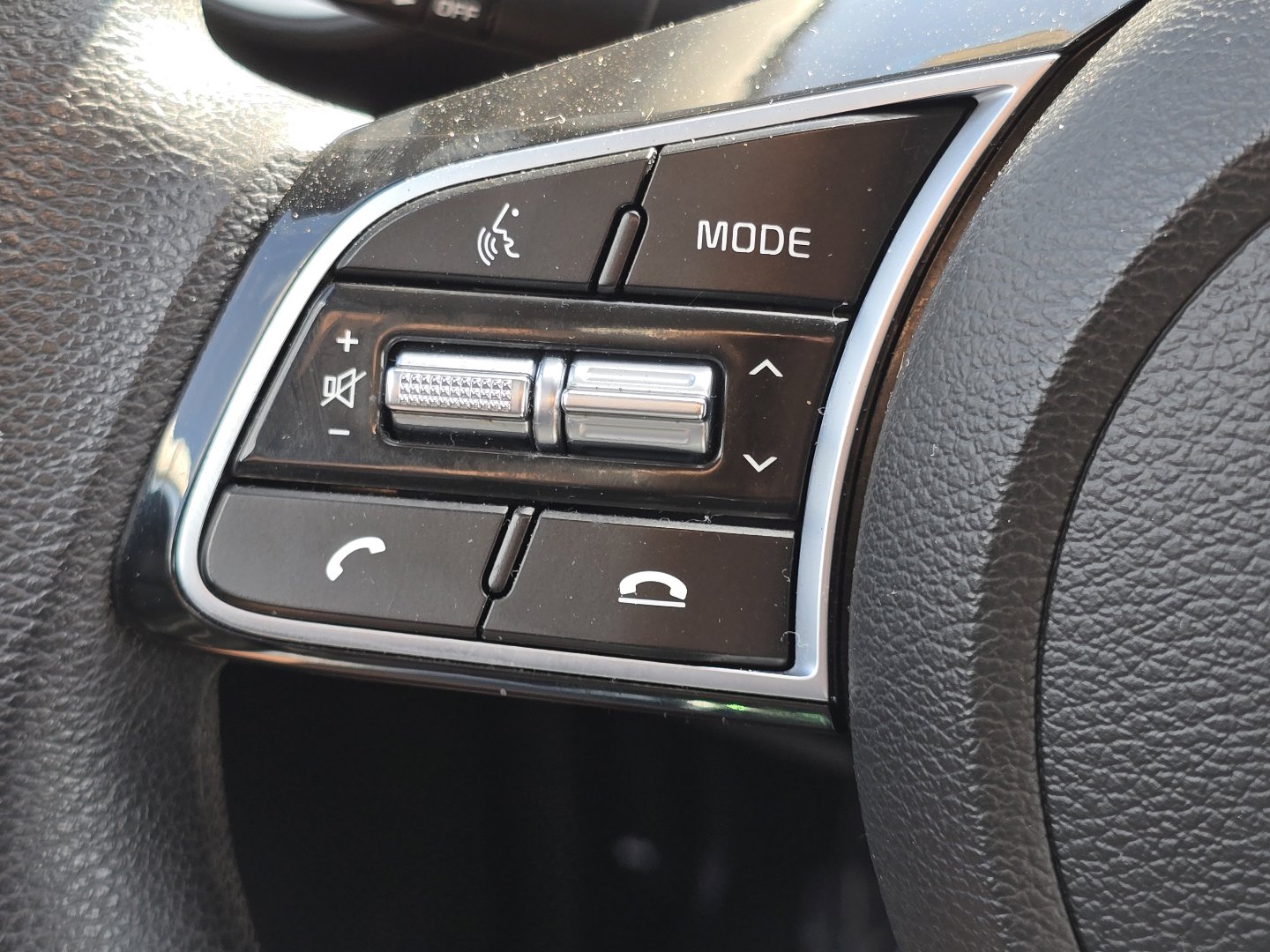 Used 2020 Kia Forte LXS FWD image 12
