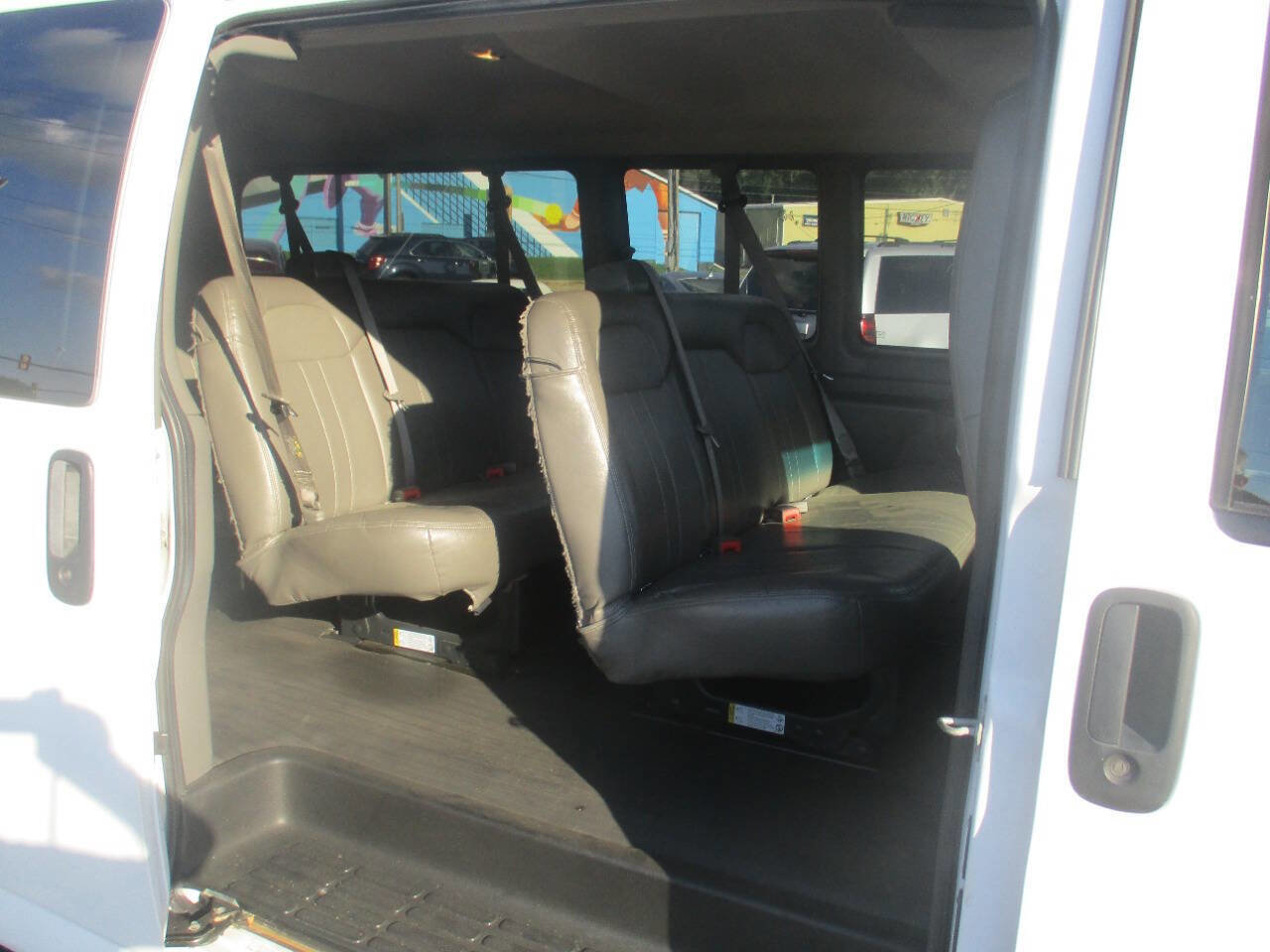 Used 2022 Chevrolet Express 3500 LS image 14
