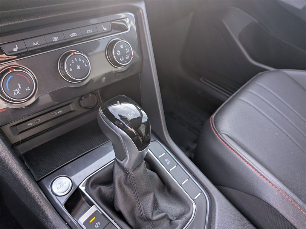 Used 2024 Volkswagen Tiguan Wolfsburg Edition image 19