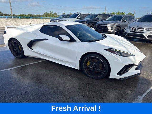 Used 2021 Chevrolet Corvette Stingray Convertible w/ Z51 Performance Package RWD image 12