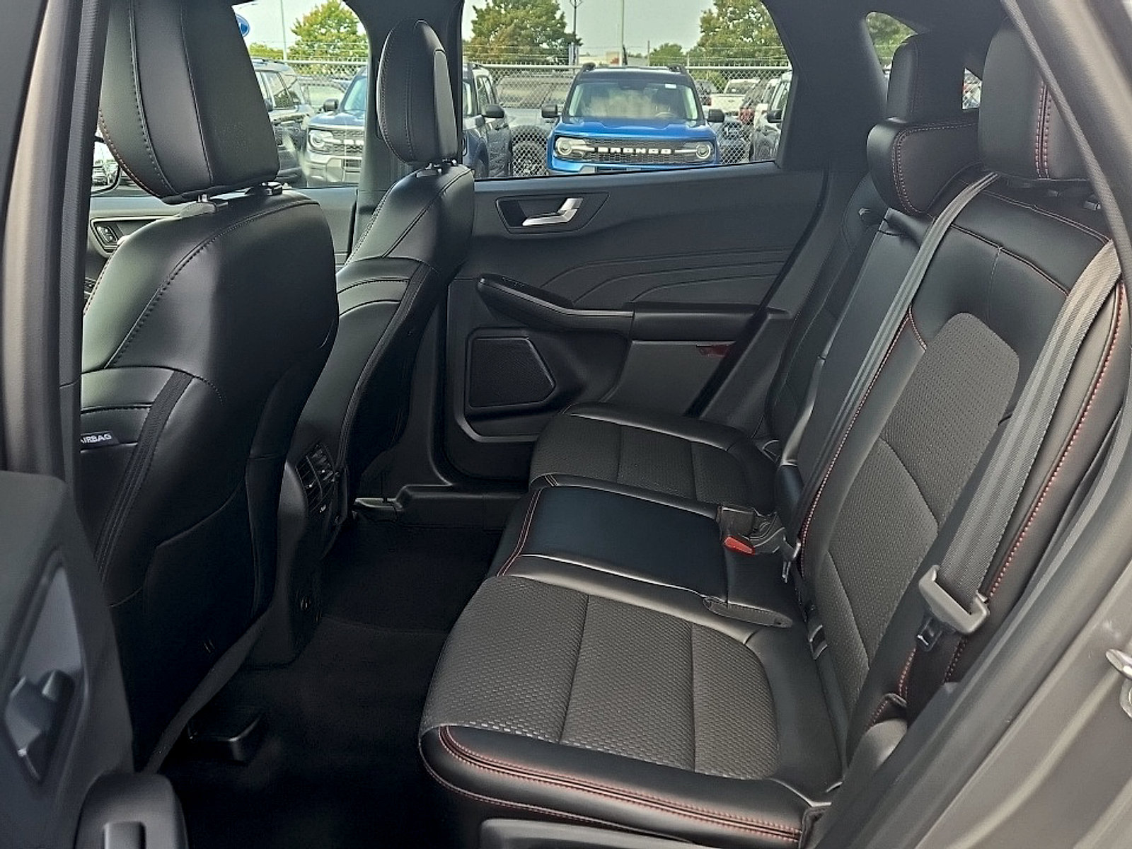 Used 2024 Ford Escape ST-Line w/ Tech Pack #1 AWD/4WD image 21