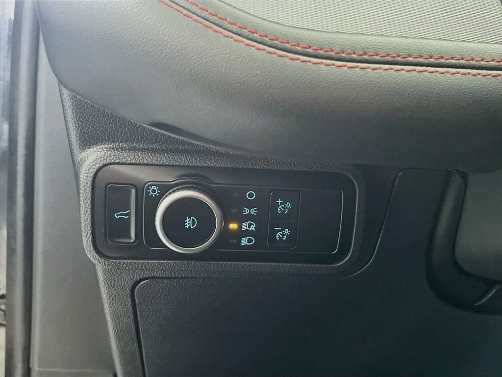 Used 2025 Ford Explorer ST AWD/4WD image 10