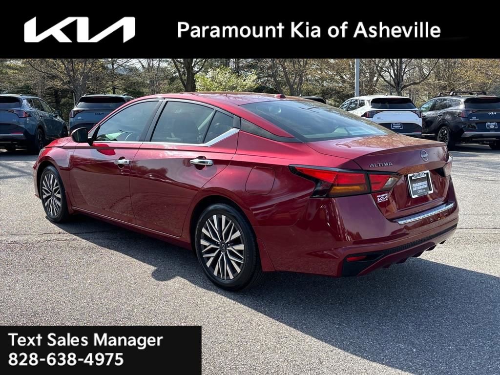 Used 2023 Nissan Altima 2.5 SV image 4